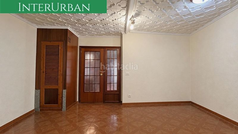 Foto 0fbf8991-9ebd-4ba8-93ce-229cc91db3b0. Casa amb aparcament a Santa Bárbara Llíria