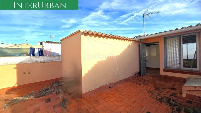 Foto c93cb2d7-c0dc-4f84-87b8-1d24d1e8c8d2. Casa amb aparcament a Santa Bárbara Llíria