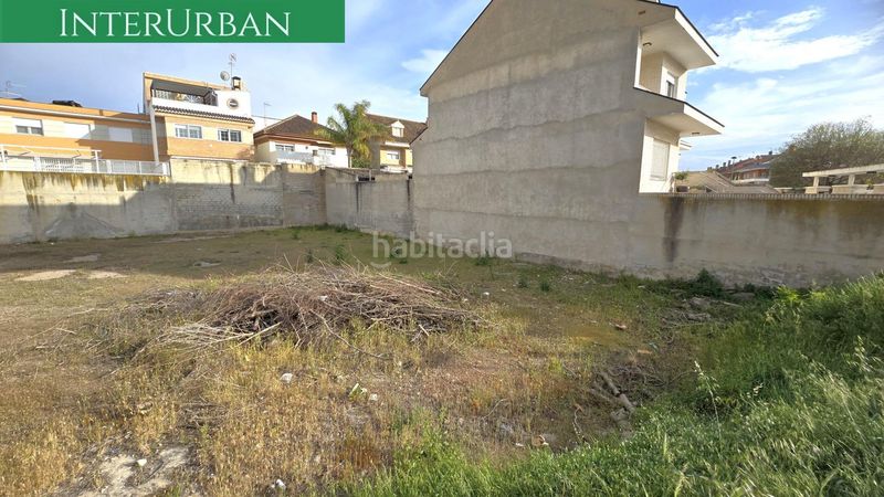Foto fcbc8f83-7573-4582-aae3-5195ce41b928. Terreno residencial más espacio para acertar parcela nº 2 en censals lliria, donde el proyecto mejora en Llíria