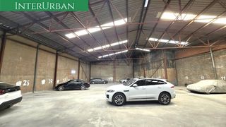 Business premise  Calle del aparejador antonio monzó. Oportunidad única espacio con múltiples usos parking, negocio o