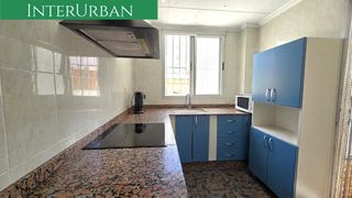 Appartement à Parque de la Bombilla. Interurban vende amplio piso de 3 dormitorios con balcón y galer