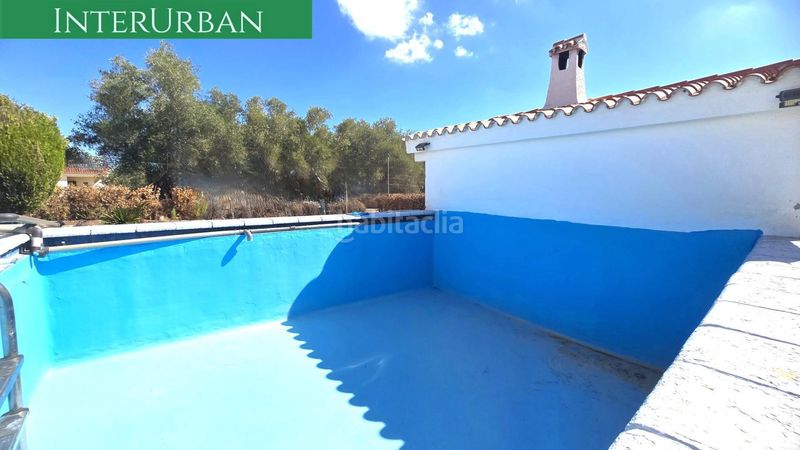 Foto 4122d10d-103f-4d91-a4db-49c013479b56. Chalet  con piscina en parcela de 1.660 m2 en Vilamarxant