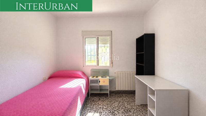 Foto c0b9dbb9-3964-4582-addd-1183e7d3e6e8. Chalet  con piscina en parcela de 1.660 m2 en Vilamarxant