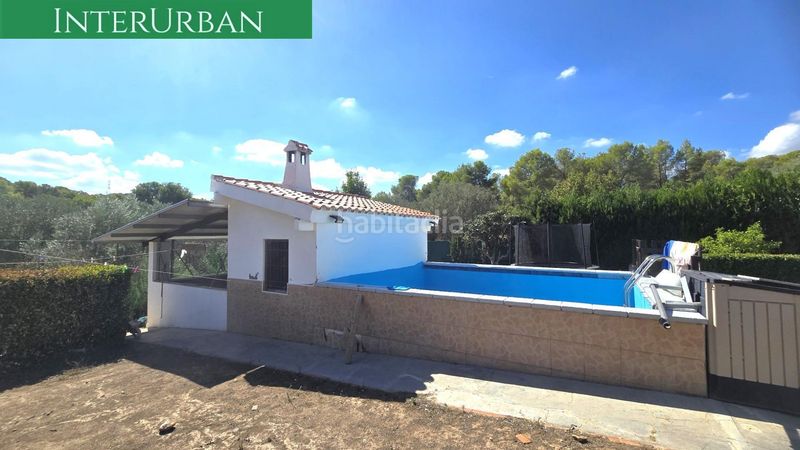 Foto cc0b8af2-17d4-4c4a-9a27-40fd40cfadeb. Chalet  con piscina en parcela de 1.660 m2 en Vilamarxant