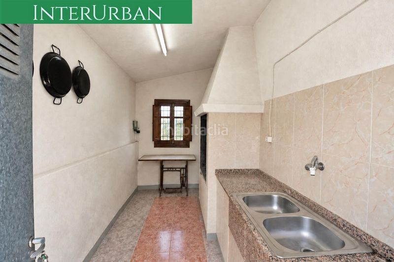 Foto f0703072-82e5-45aa-a2ac-b9ee9c82332e. Chalet  con piscina en parcela de 1.660 m2 en Vilamarxant