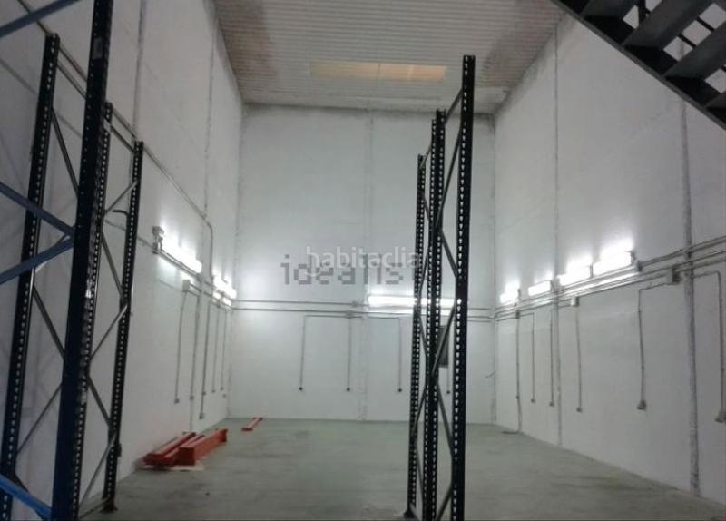 Foto 6f02070a-f5ab-46b9-85a6-8e93eb29e815. Industrial building in Sudeste Industrial Fuenlabrada