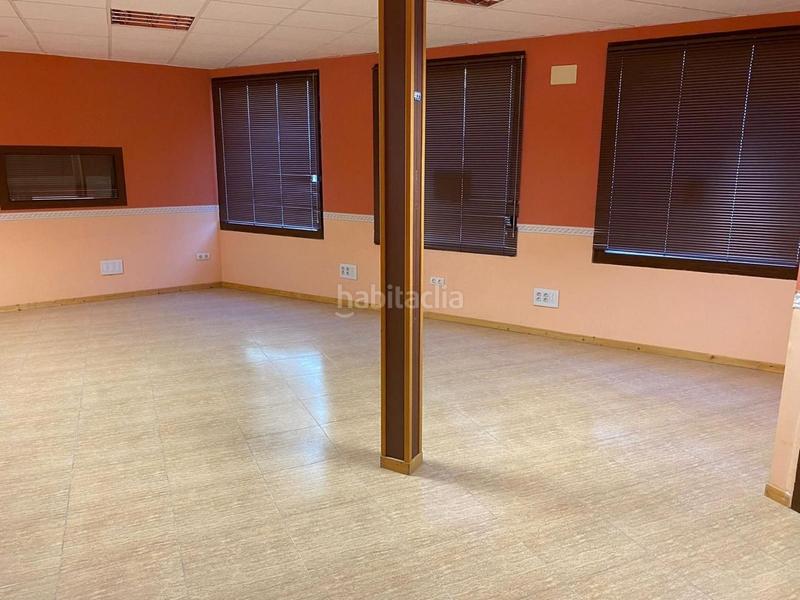 Foto f535589e-0704-4a75-8e65-a2e120c2082d. Location local commercial dans Villaluenga de la Sagra