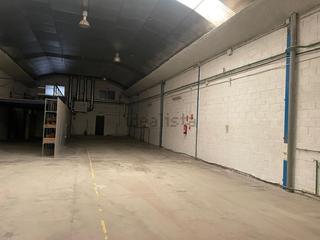 Lloguer Nau industrial a Entrada-Gasolineras. Nave de alquiler en ocaña