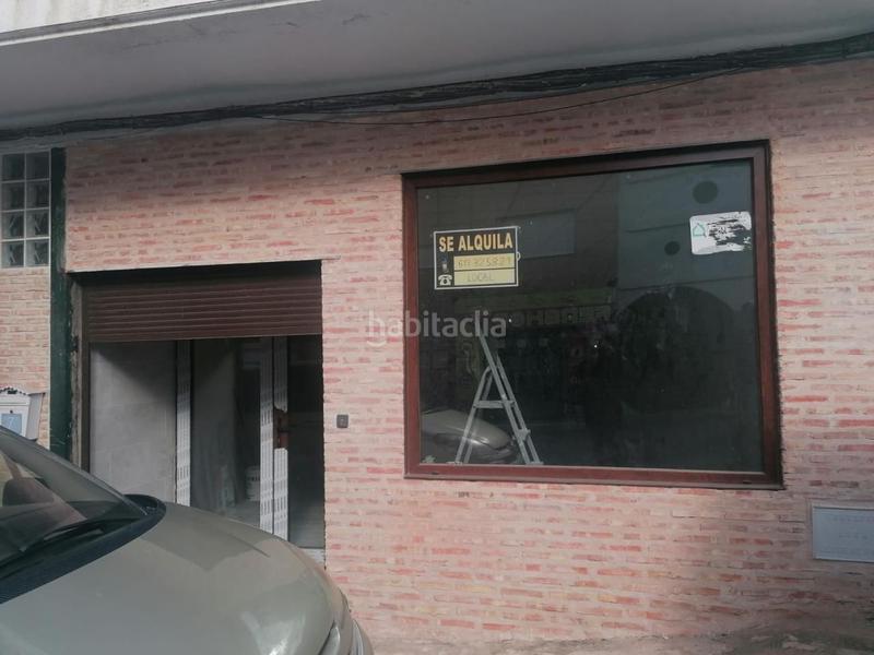 Foto 455d24b1-b8c7-4137-b9fc-da52f5fddae4. Location local commercial dans Recas