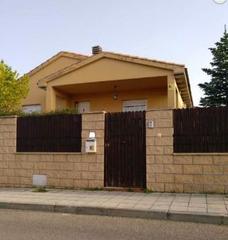 Casa a Burguillos de Toledo. Chalet en burguillos de toledo