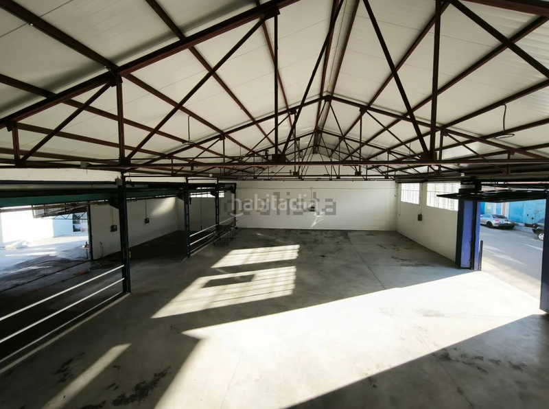 Foto 3d0becb2-90a5-4cfc-8d2d-2812ca7bd7ae. Affitto capannone industriale in Sudeste Industrial Fuenlabrada