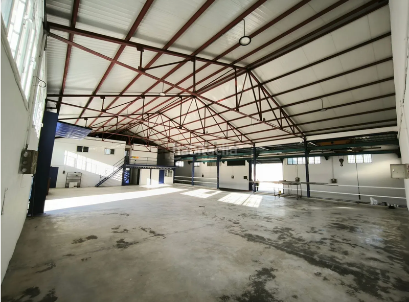 Foto 3b3db4a5-8fa5-4597-8d8b-cde584778be3. Location bâtiment à usage industriel dans Sudeste Industrial Fuenlabrada