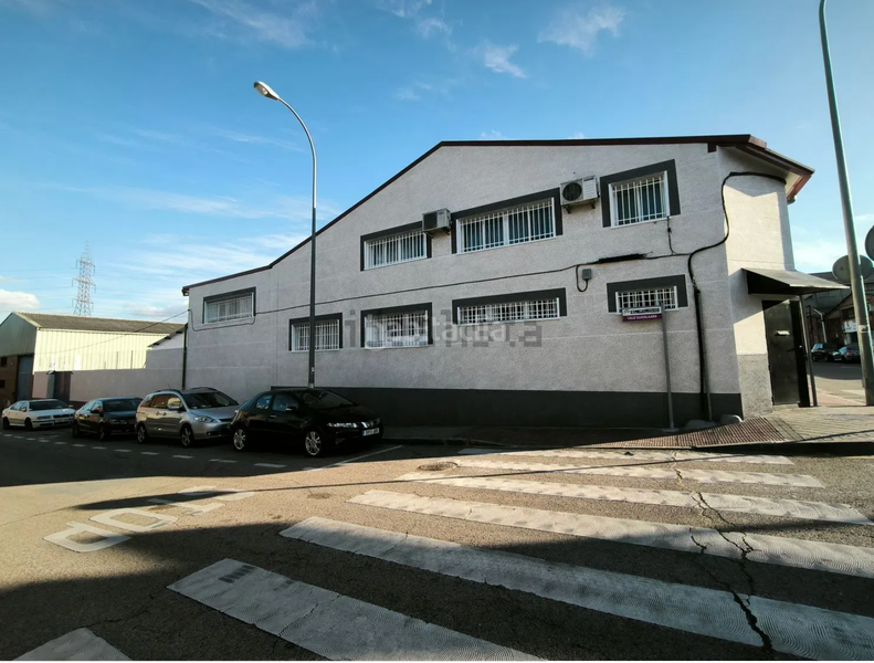 Foto b97aacb0-d11b-4d2d-8d00-9bfa2b8ed7b4. Location bâtiment à usage industriel dans Sudeste Industrial Fuenlabrada