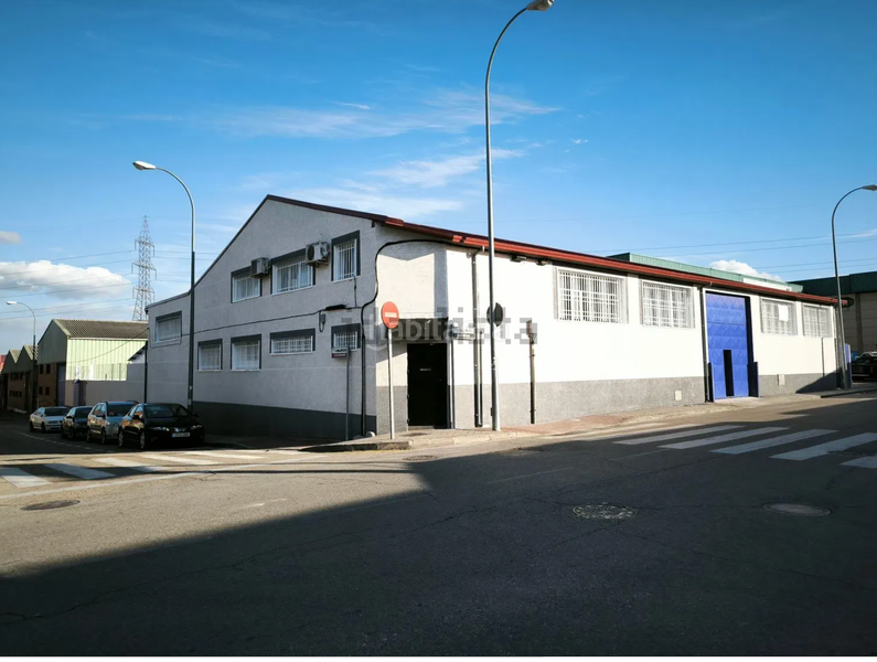 Foto 2d03e432-b435-4c1e-b208-ef3a60762d57. Rent industrial building in Sudeste Industrial Fuenlabrada