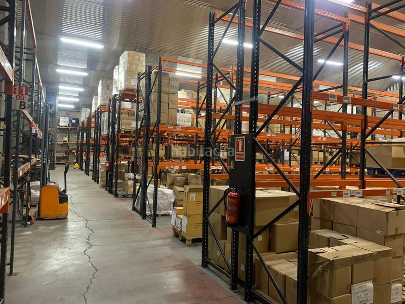 Foto 22528390-3d5a-42b7-a3ab-52f419b8861c. Rent industrial building in El Bercial Getafe