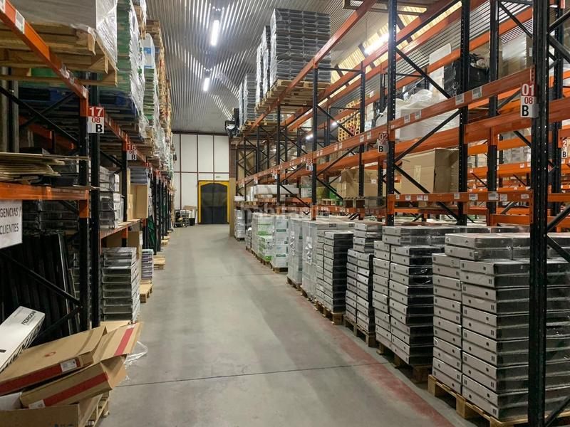 Foto ac8937a5-fad7-4b43-befb-5ca0bcc3c418. Rent industrial building in El Bercial Getafe