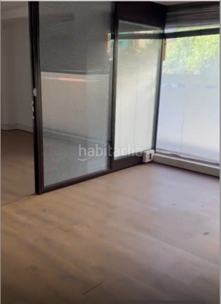 Foto ce036d4a-6db3-40bc-8db5-440c6e9a8311. Local comercial local de venta en Quintana Madrid
