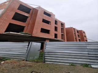 Édifice à Puebla de Montalbán (La). Edificio sin terminar en la puebla de montalban