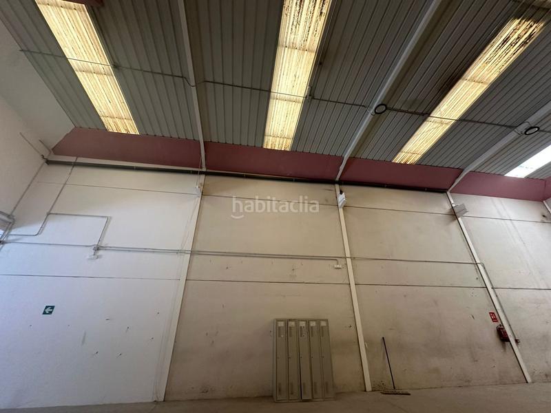 Foto 04f92091-080e-4d7c-a2bb-4229d2d6a603. Affitto capannone industriale in Estación-Cruz Roja Illescas