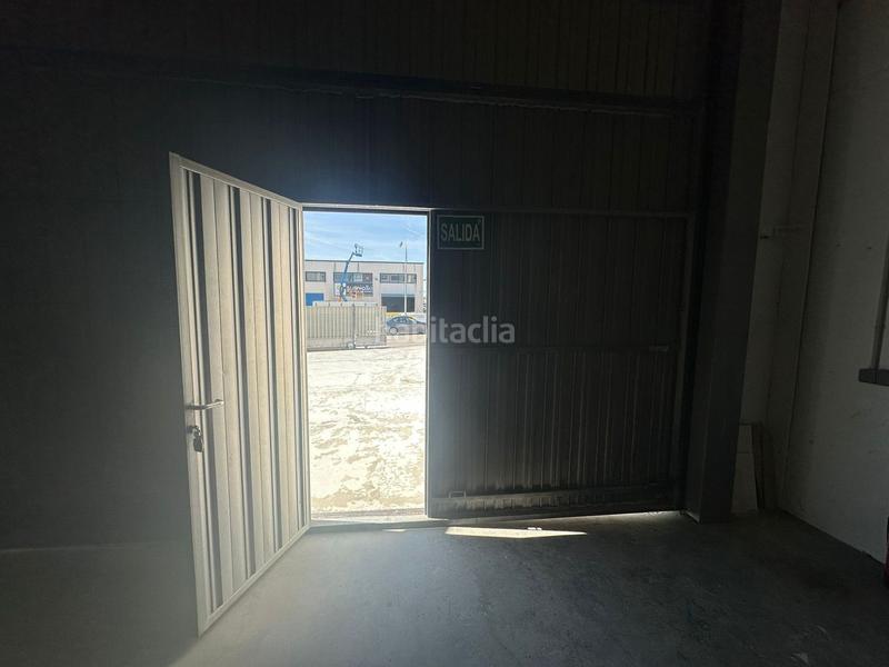 Foto 28592f46-1cfa-46db-ba38-d0642b2dedb5. Affitto capannone industriale in Estación-Cruz Roja Illescas