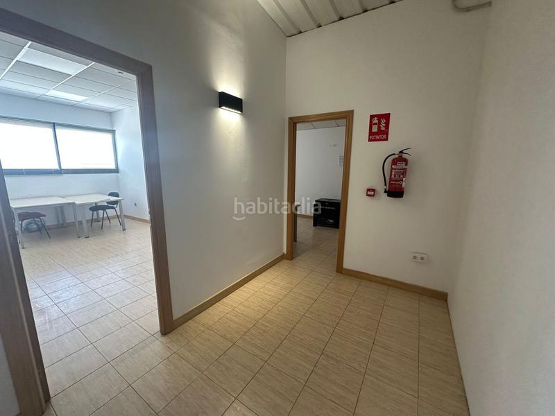 Foto 4214b5ce-c00f-4fac-95a9-c7510fbd9002. Affitto capannone industriale in Estación-Cruz Roja Illescas