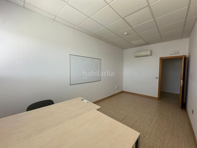 Foto 4ed82c82-ba4d-46aa-b389-36223fba07b0. Affitto capannone industriale in Estación-Cruz Roja Illescas