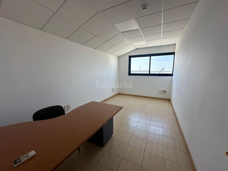 Foto 542b7298-a457-4014-84de-d5ddf7408794. Affitto capannone industriale in Estación-Cruz Roja Illescas