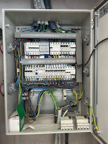 Foto 91390cdb-4640-4516-b1ac-5c5d0f99a0b1. Affitto capannone industriale in Estación-Cruz Roja Illescas