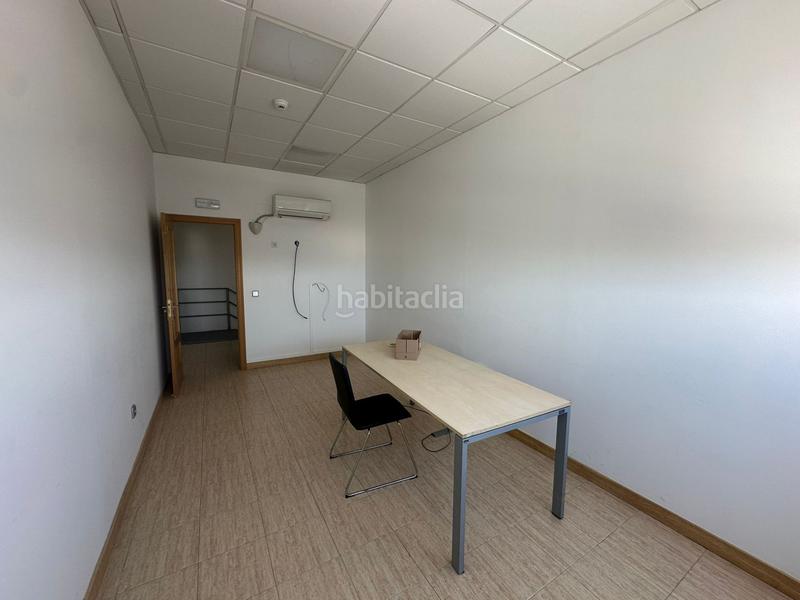 Foto 9c546b7b-8247-42b8-837b-59907f58ca97. Affitto capannone industriale in Estación-Cruz Roja Illescas