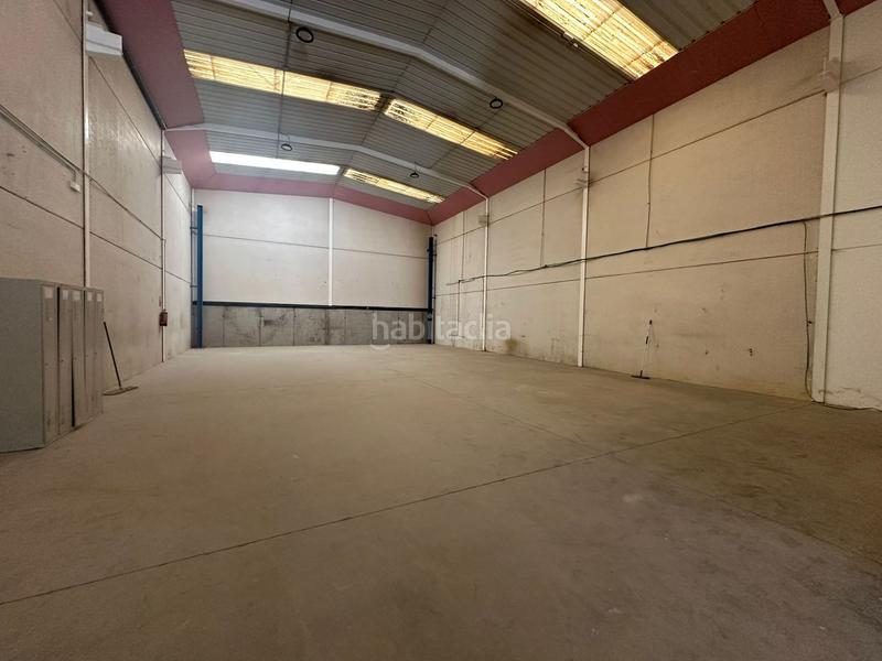 Foto de706a37-04b9-47a6-af45-b69a39241807. Affitto capannone industriale in Estación-Cruz Roja Illescas