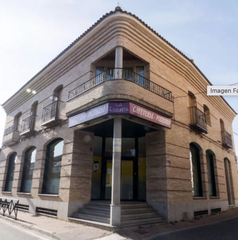 Business premise in Camarena