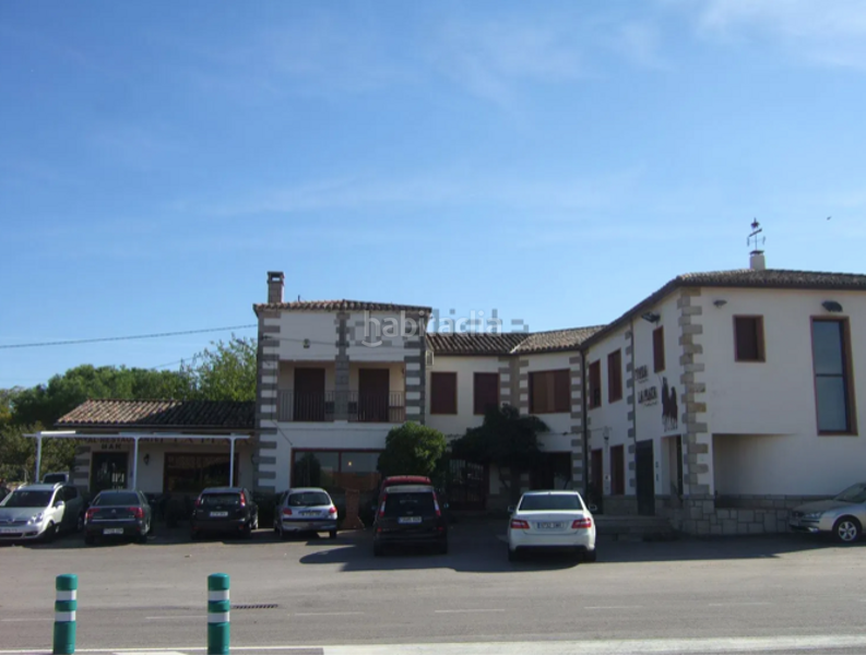 Foto 1903bf92-4a26-49c3-9182-449d2b8fb220. Alquiler local comercial hotel en Oropesa