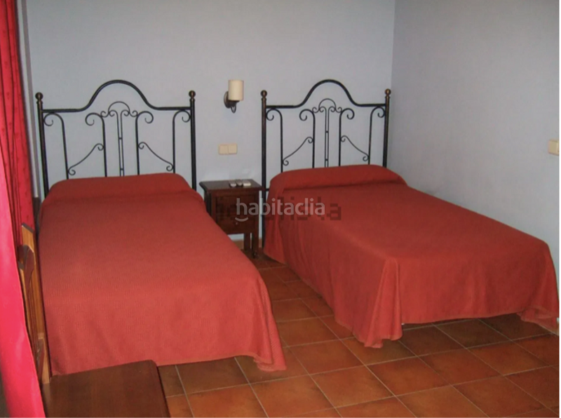 Foto 76aa574f-739d-4c1f-9664-5e65664c3851. Alquiler local comercial hotel en Oropesa