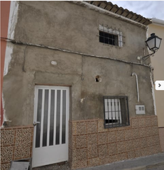Mas à Tobarra. Casa de pueblo en torraba ocupada