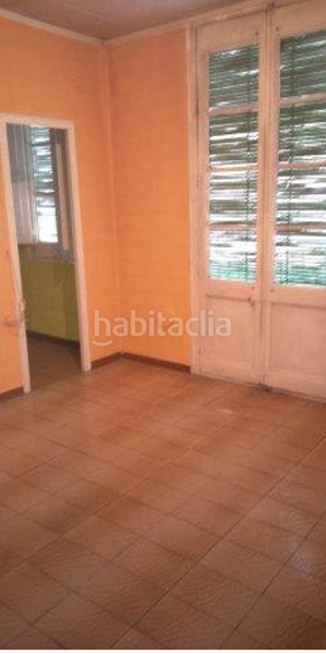 Foto d334a1ac-2987-409f-9c6c-330576aa318a. Piso casa ocupada en Font dels Capellans - Sagrada Familia Manresa