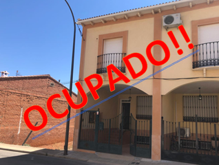 Haus in Torrenueva. Casa pareada ocupada !!!!