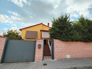 Maison à Burguillos de Toledo. Chalet independiente en burguillos de toledo