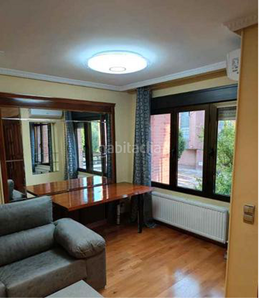 Foto c0775edc-a901-4cb6-8481-00b3200dec54. Flat with heating in El Carrascal Leganés