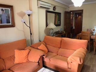 Appartement  Calle cisneros. Luminos piso de tres dormitorios, piscina y garaje