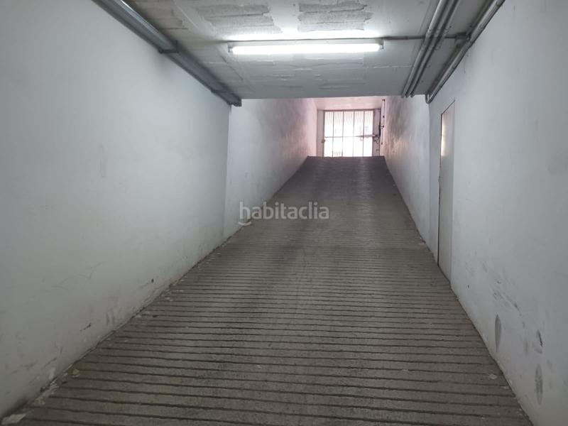 Foto eb41b789-5be9-424d-b443-e297bde336cc. Parking voiture dans Sant Francesc Sant Cugat del Vallès