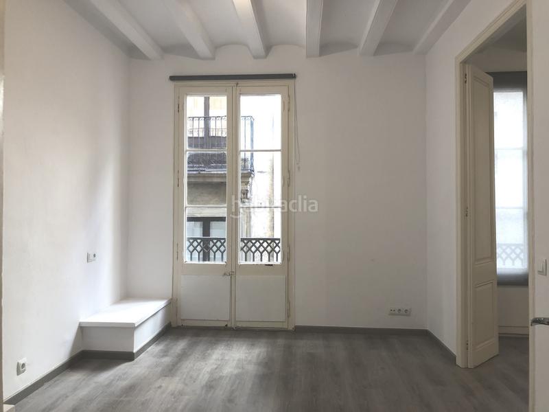 Foto ff003b48-5159-4af0-825f-d0a06bb57ac5. Alquiler piso en St. Pere - Sta. Caterina - El Born Barcelona