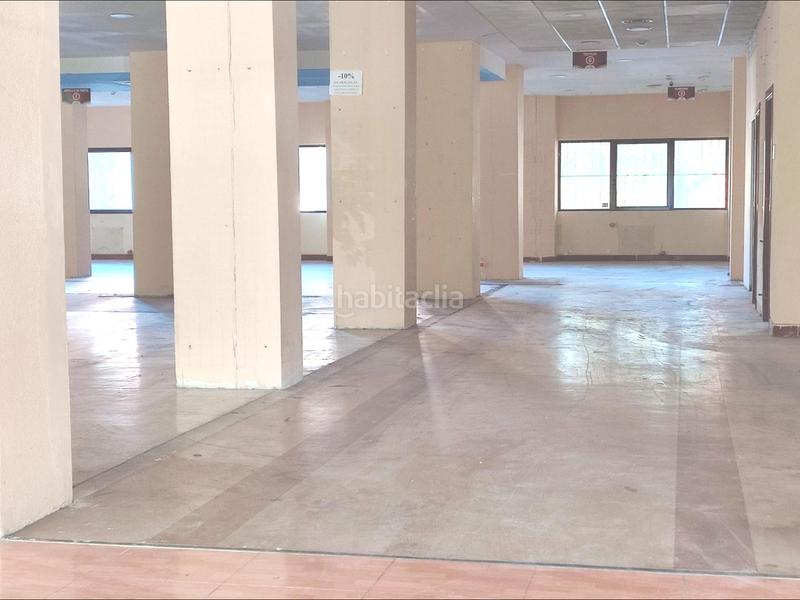 Foto 915a4c9c-eda1-4f38-aa63-61ada9c651f2. Local comercial a Media Legua Madrid