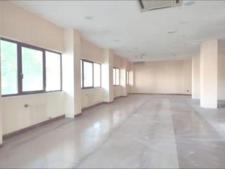 Locale commerciale in Media Legua