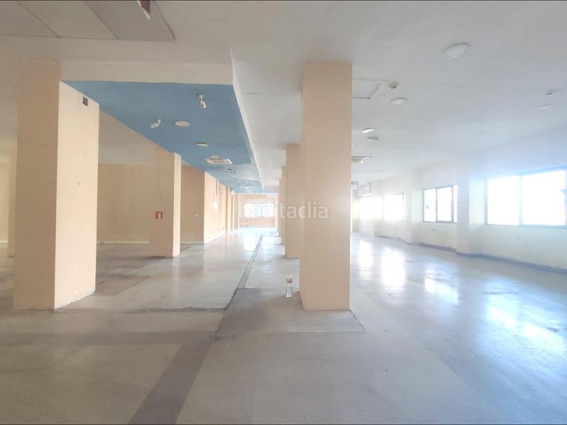 Foto c66b696c-4581-434e-a0b8-4358f40631c1. Local comercial a Media Legua Madrid