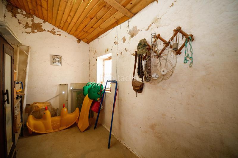 Foto 368663ce-6a3e-46c2-ae0c-f4349f6c9d20. Casa amb calefacció aparcament a Valdeverdeja