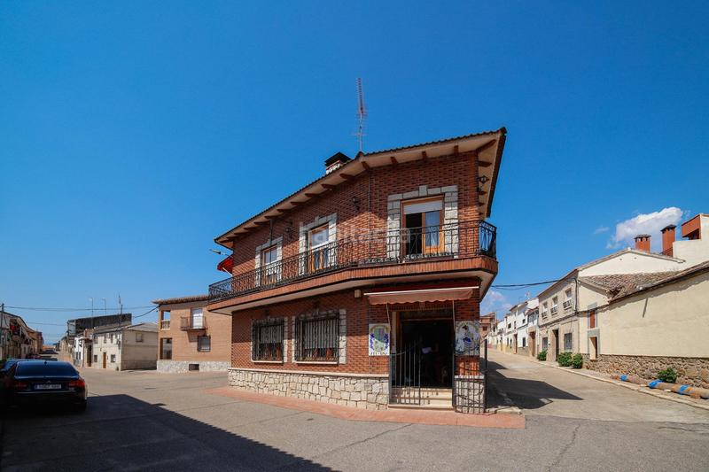 Foto 4ff1fa10-91f6-4d9f-886b-b3e3de6e5253. Casa amb calefacció aparcament a Valdeverdeja