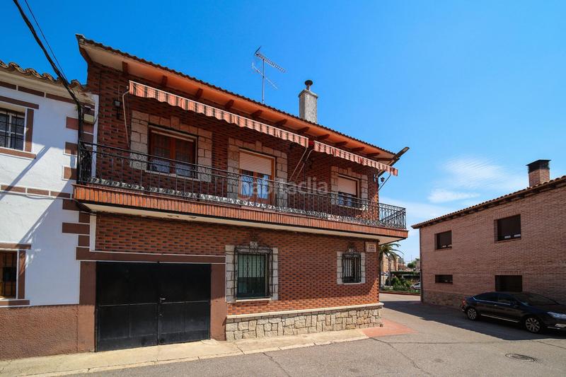 Foto b3ca18f1-d86f-4549-a341-fcc1ddeb22ee. Casa amb calefacció aparcament a Valdeverdeja