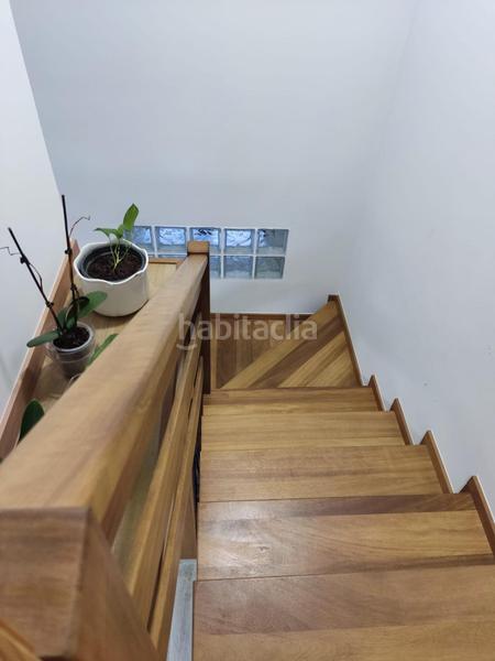 Foto 9ddf213c-b4e5-4ae0-a5a5-8ec0c41c7f1e. Casa pareada en calle doce 26 chalet pareado , león. 186m2, 2 plantas mas buhardilla, 3d, 2b y garaje. en Castropodame