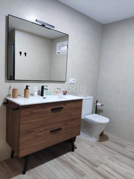 Foto adec94db-1f75-4ae6-9283-0b687506a959. Casa pareada en calle doce 26 chalet pareado , león. 186m2, 2 plantas mas buhardilla, 3d, 2b y garaje. en Castropodame