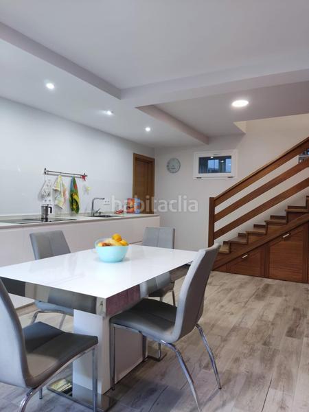 Foto fb37a0c9-e2ca-480a-96bf-cc446fe66c5a. Casa pareada en calle doce 26 chalet pareado , león. 186m2, 2 plantas mas buhardilla, 3d, 2b y garaje. en Castropodame